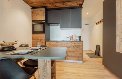 Noes Apartamento | Elegant renovated studio in the center of town