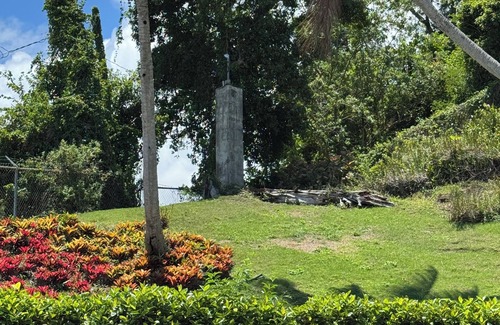 Humacao Pueblo Casa | Spacious 5-bedroom house in superb Humacao with WiFi, AC