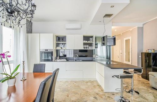 Treviso Apartamento | Elegant & Spacious - 30 min from Venice - King beds!