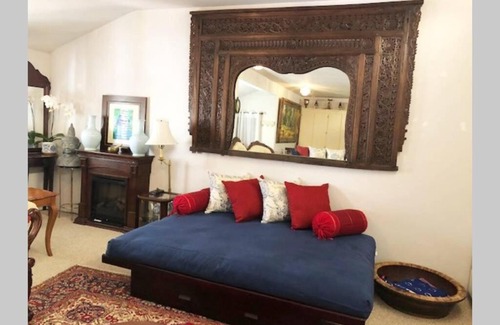 Claremont Apartamento | Elegant Spacious Private Studio ~ Upscale Berkeley
