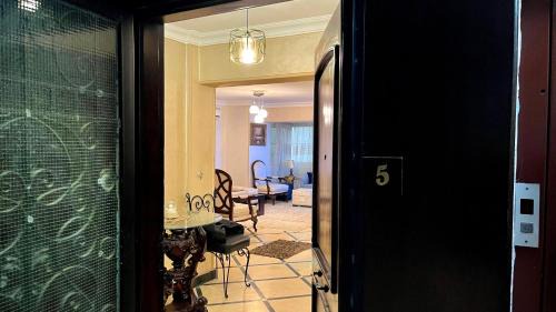 Agouza Apartamento | Elegant Stay in Mohandessin