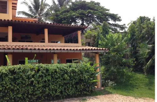 Bujumbura Apartamento | Elegant studio free breakfast, laundry & service