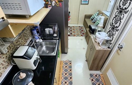 Santo Cristo Apartamento | Elegant Studio @ Grass Residences 1-5 persons only, Quezon City