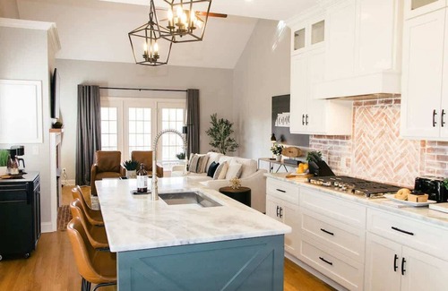 Belle Meade Casa | Sprawling Sylvan Park Estate