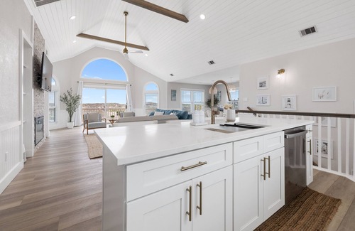 Waves Casa | Elegant Updated Oceanfront Home w/ Pool & Hot Tub - Fast WIFI & Dog Friendly!