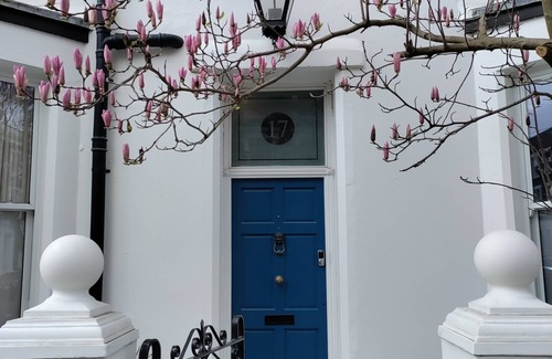 Coldharbour Casa | Elegant Victorian house in South London. Excellent transport links.