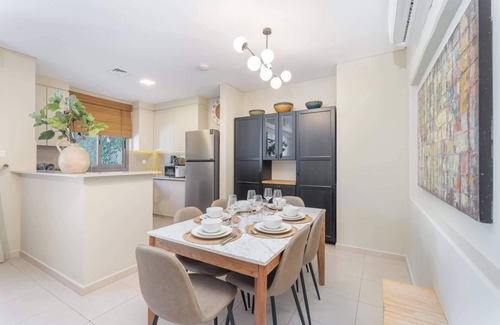 Dubai Villa | Elegant Villa Escape Perfect for Families!
