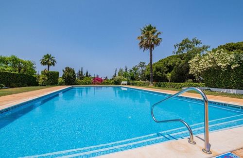 Vilamoura Villa | Sophisticated Family Villa Near Falésia Beach