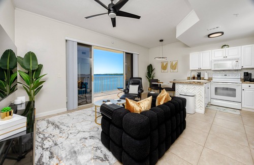St. Petersburg - Clearwater Complejo | Elegant Waterfront Place for Two/Boca Ciega Resort