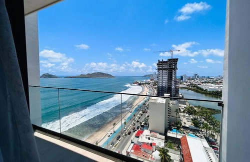 Mazatlan Apartamento | Elegante con vista al mar y malecón by gpsrentas
