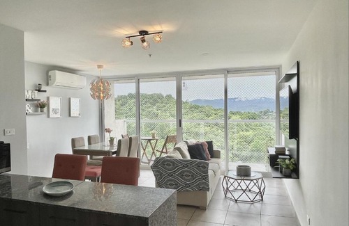 San Miguelito Apartamento | Elegante apartamento en condominio cerca del aeropuerto