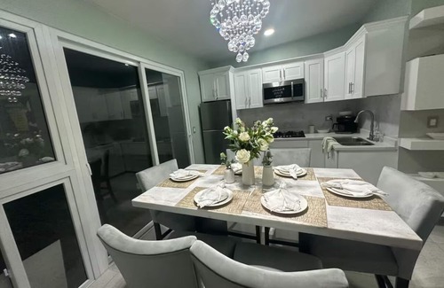 San Miguel Casa | ¡Elegante & Encantadora! Casa en Nueva San Miguel