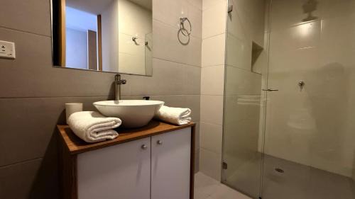 Sogamoso Apartamento | Elegante Loft Céntrico con Balcón
