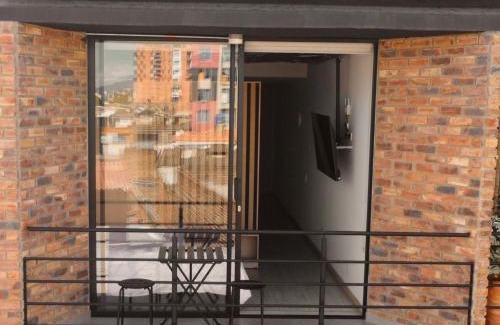 Sogamoso Apartamento | Elegante Loft Céntrico con Balcón