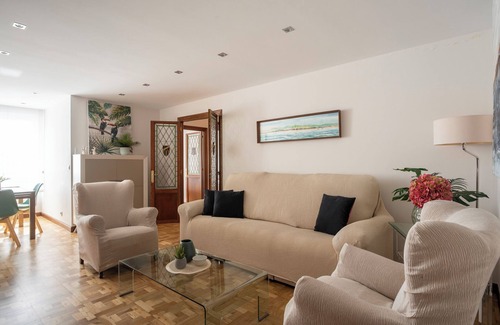 Escobedo de Camargo Apartamento | Elegante y amplio casa con vistas espectaculares