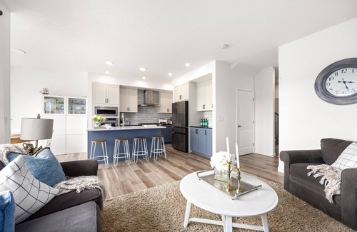 Balzac Casa | ElegantLife: Spacious 5-Bedroom Retreat with Stunning Views 🏞️