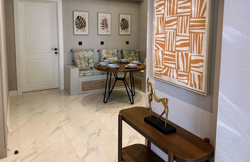 Riyadh Apartamento | Elegantly decorated 2 bed 3 bath luxury apartment within 5 min walk to Starbucks