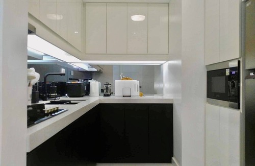 Paranaque Condominio | Elegantly decorated minimalist condo to make you feel at home!