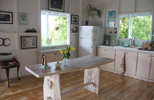 Falmouth Harbour Casa | Casa y jardín del artista elegantemente diseñados con impresionante vista al puerto