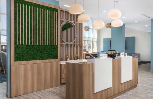 Ashley Oaks Hotel | Element Knoxville West