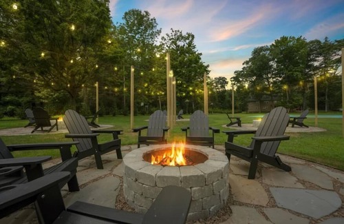Canadensis Cabina | Elements Modern Pocono Cottage | Pickle | Firepits