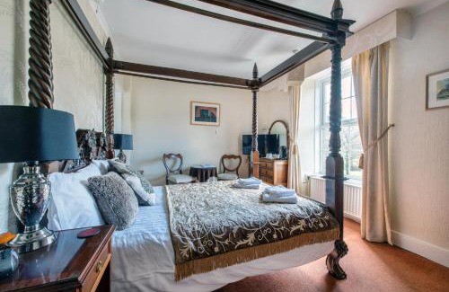 Dolwyddelan Casa | Elen's Castle Hotel
