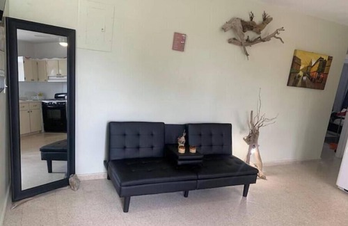 Anasco Apartamento | Elena's WhiteHouse #4 Anasco PR