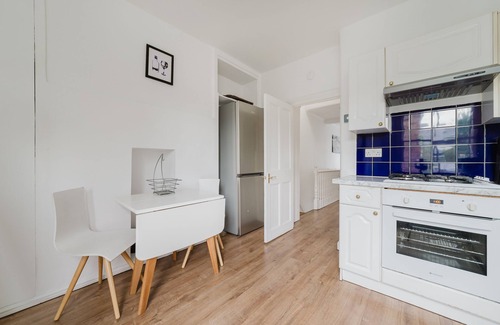 Faraday Apartamento | Elephant+Castle: Hammock hangout - Perfect for long stays
