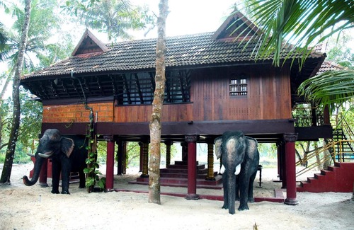Cherthala Casa | Elephant Courtyard- A Heritage Homestay
