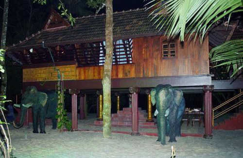 Cherthala Casa | Elephant Courtyard- A Heritage Homestay