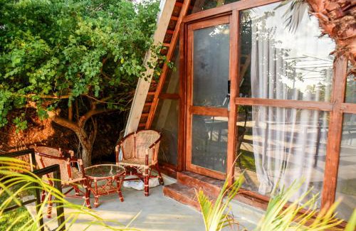 Pottuvil Division 2 Hotel | Elephant Gate Arugambay