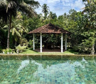 Pinnawala Cama Y Desayuno | Elephant Heritage Pinnawala by Moon Isle