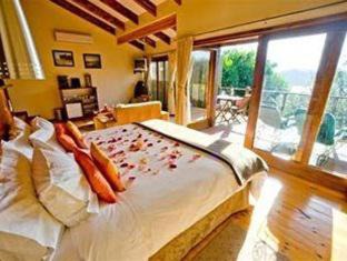 Knysna Cabina | Elephant Hide of Knysna Guest Lodge