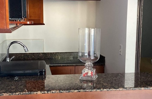 Coral Harbour Apartamento | Experience the Real Bahamas, 10 mins from the Airport, On the Beach