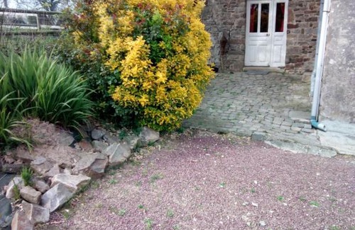 Saint-Nicolas-de-Pierrepont Cama Y Desayuno | Elevage De La Hurie