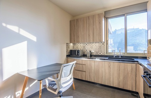 Jal El Dib Apartamento | Elevate - Sleek 2-BR Apt by Santa Maria, Jal el Dib