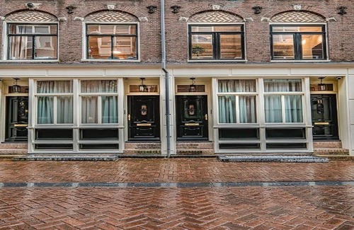 Museum Quarter Apartamento | Elevate Your Stay with Refined Luxury Apartment Steps from Madame Tussaud’s