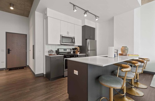 The Loop Apartamento | Top-Notch 2BR: The Bean View, Loop, Balcony