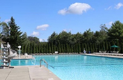 Tobyhanna Casa | Elevator - Hot Tub - Kid & Pet Friendly - 4BR 2BA