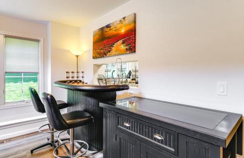 Fairland Apartamento | Elevator In-Unit 3-Story Condo Only 14 Mi to DC!