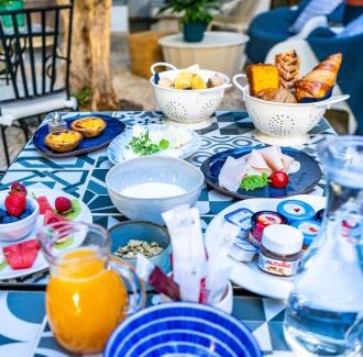 Boliqueime Cama Y Desayuno | Eleven, Boutique luxury house & garden