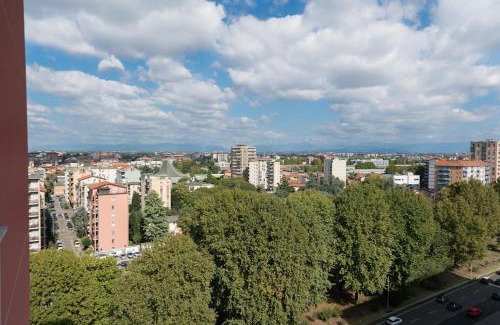 Cinisello Balsamo Apartamento | Eleventh Floor apartment Milano