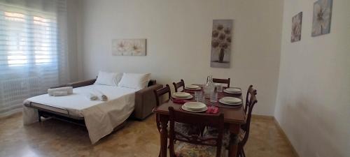 Marghera Apartamento | Elisa Apartment 12 minutes from Venice, free Wi-Fi included