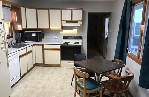 New Salem Casa | Elisha's Place ~ Close to I-94