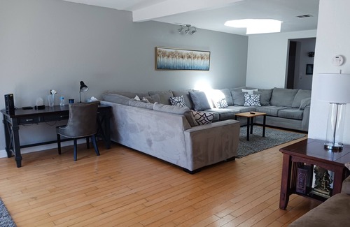 Loma Portal Casa | Elite Coastal Area / Cozy Loma Portal House / 3 BD / 3 BA / Canyon View/Near All