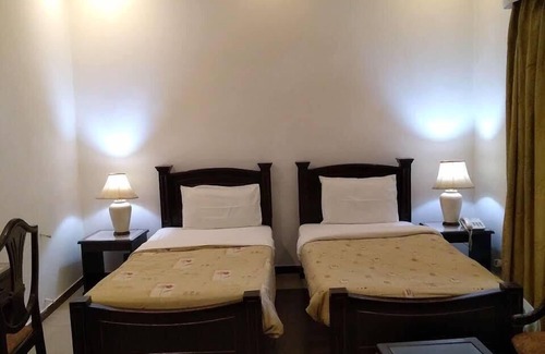 G-6 Sector Casa | Elite Lodge Guest House