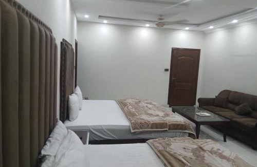Gulberg Casa | Elite-Roomz