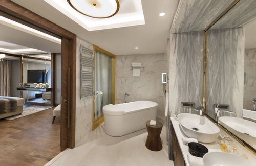 Maltepe Hotel | Elite World Grand Istanbul Kucukyali