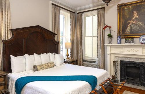 Historic Downtown Savannah Cama Y Desayuno | Eliza Thompson House, Historic Inns of Savannah Collection