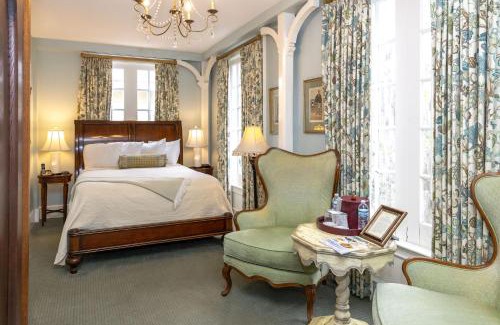 Historic Downtown Savannah Cama Y Desayuno | Eliza Thompson House, Historic Inns of Savannah Collection